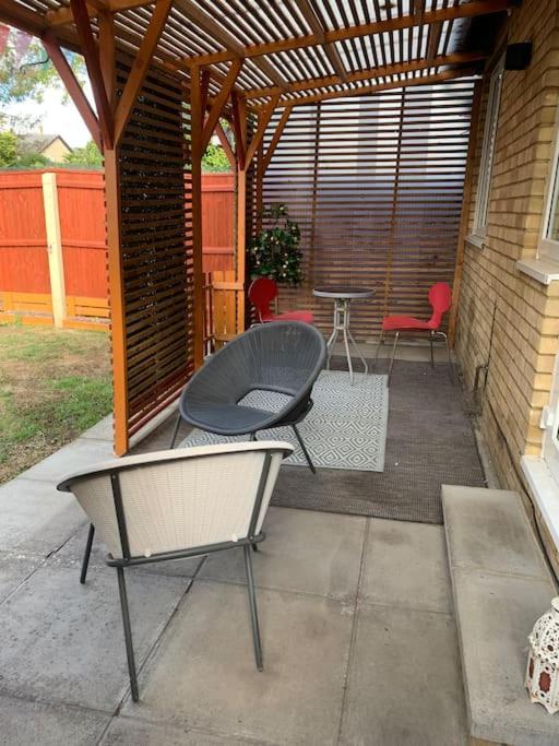 Huntingdon Walk To Town Centre, Cosy, Free Parking Villa Exterior photo