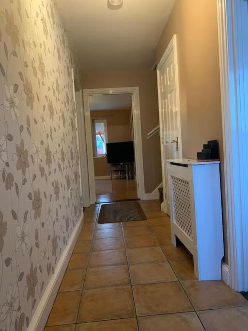 Huntingdon Walk To Town Centre, Cosy, Free Parking Villa Exterior photo