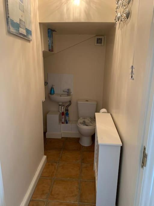 Huntingdon Walk To Town Centre, Cosy, Free Parking Villa Exterior photo