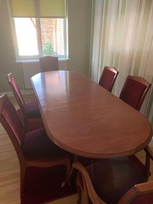 Huntingdon Walk To Town Centre, Cosy, Free Parking Villa Exterior photo