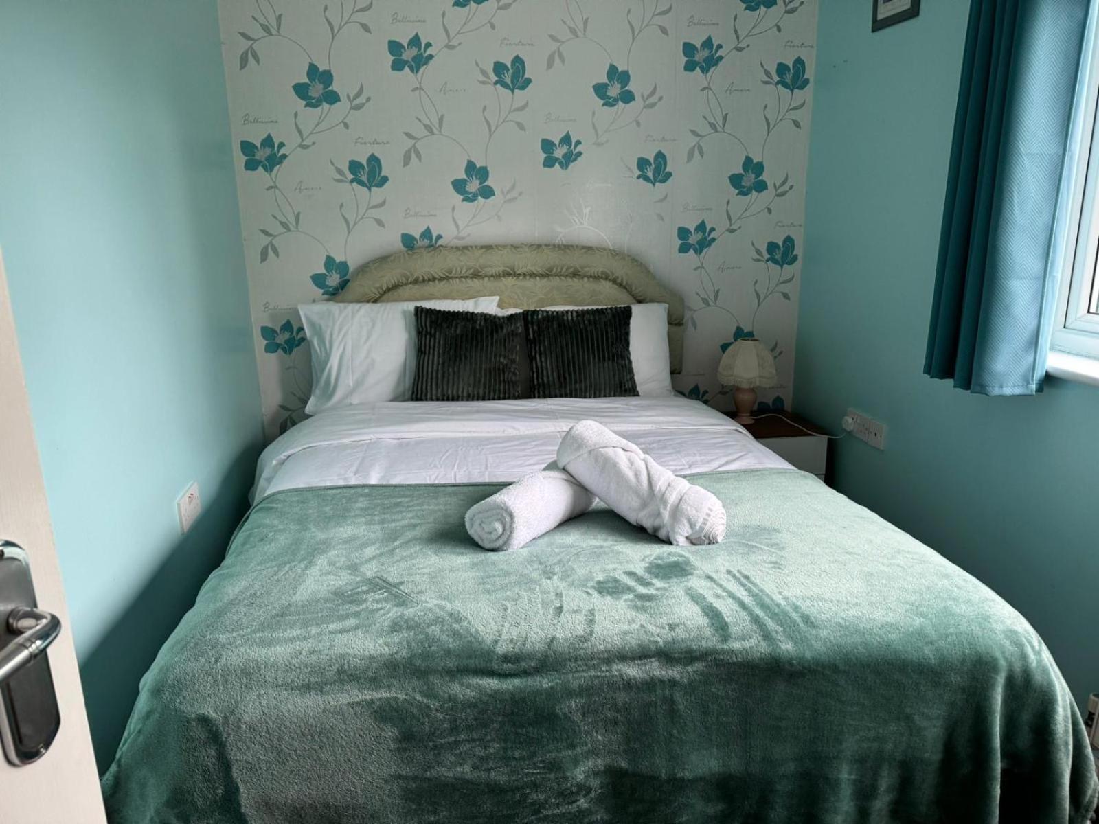 Huntingdon Walk To Town Centre, Cosy, Free Parking Villa Exterior photo